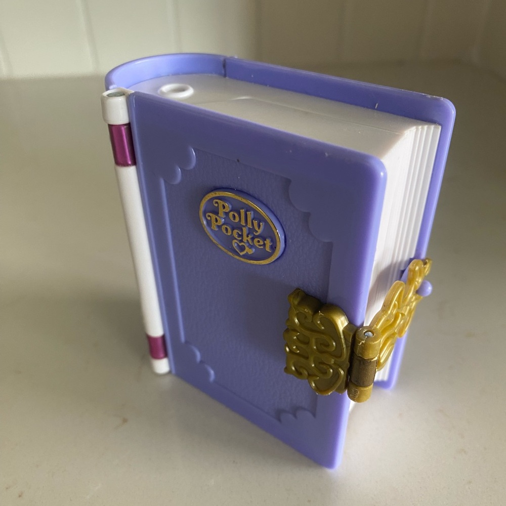Vintage Polly Pocket 1995 Enchanted Storybooks Sparkle Snowland